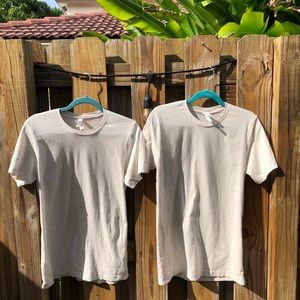 Two T shirts canvas for the price of one.
